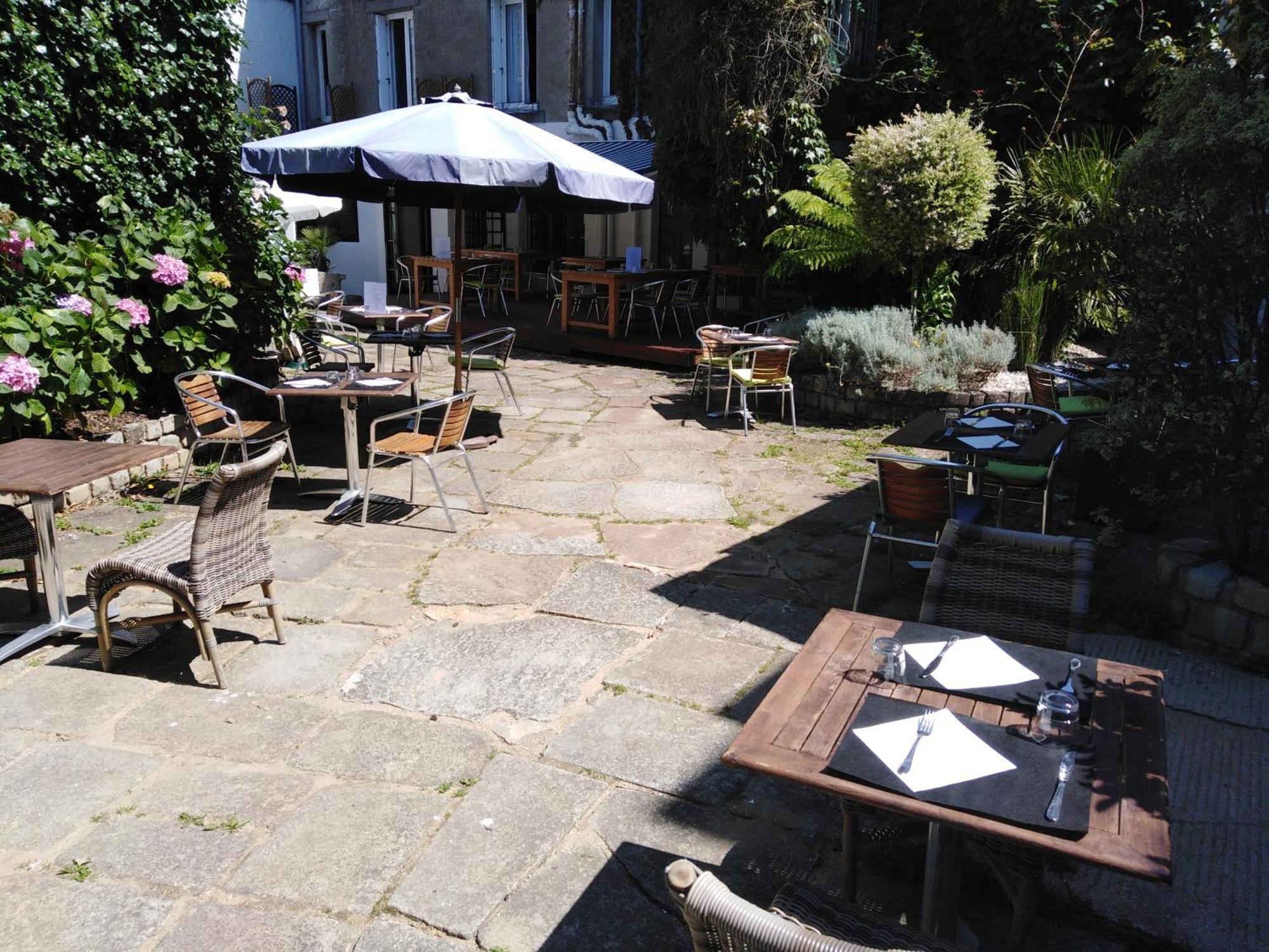 Hotel De France - Restaurant L'Insolite Douarnenez Ngoại thất bức ảnh