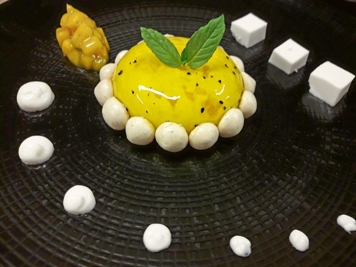 Hotel De France - Restaurant L'Insolite Douarnenez Ngoại thất bức ảnh
